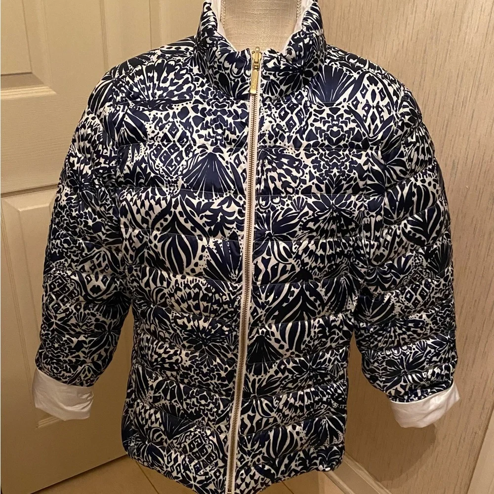 MAKE AN OFFER! Lilly Pulitzer Reverses/Puffer Jacket,Navy Print/White,Size 14 - Picture 2 of 14
